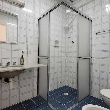 Ap 62 - Meia Quadra Da Praia Das Pitangueiras Guaruja Exterior photo
