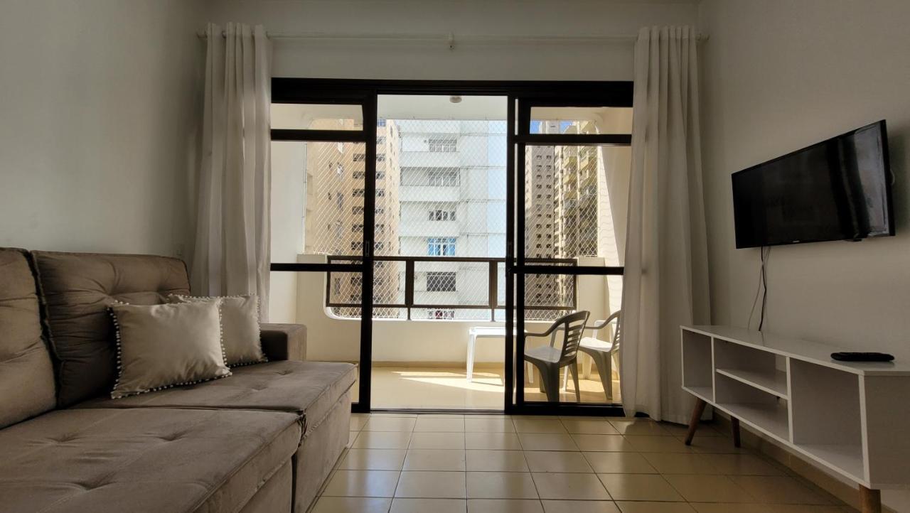 Ap 62 - Meia Quadra Da Pitangueiras Apartment