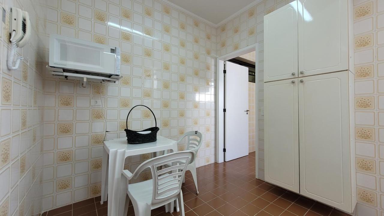 Apartment Ap 62 - Meia Quadra Da Pitangueiras Guaruja