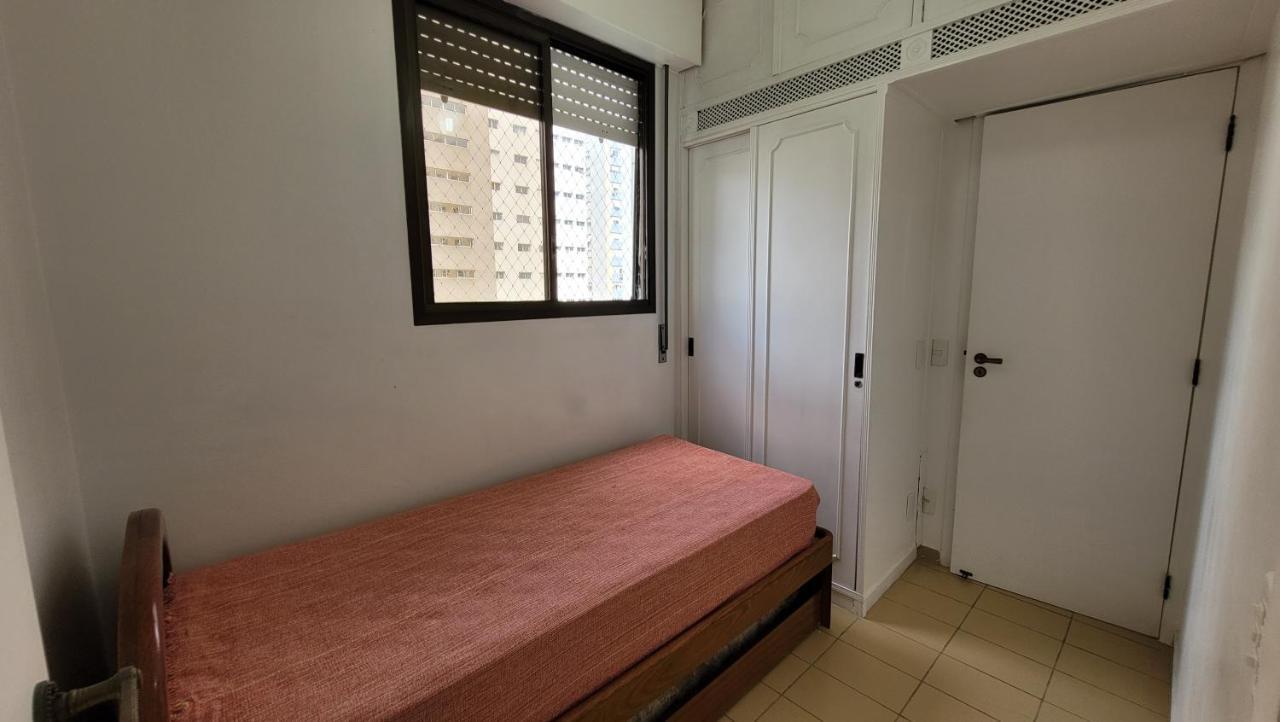 Ap 62 - Meia Quadra Da Pitangueiras Apartment